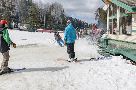 Dryden Skihill SB032915-3-9251