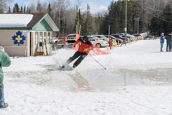 Dryden Skihill SB032915-3-9189