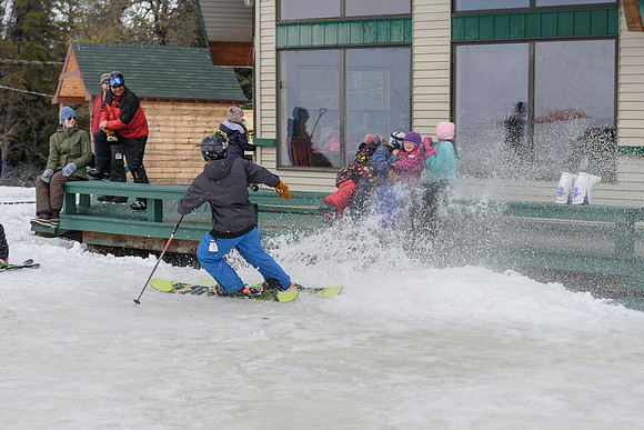 Dryden Skihill SB032915-3-9287
