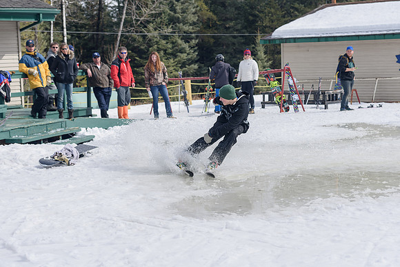 Dryden Skihill SB032915-3-9210