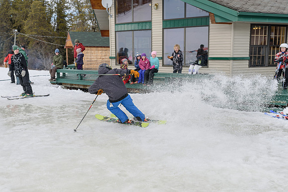 Dryden Skihill SB032915-3-9270