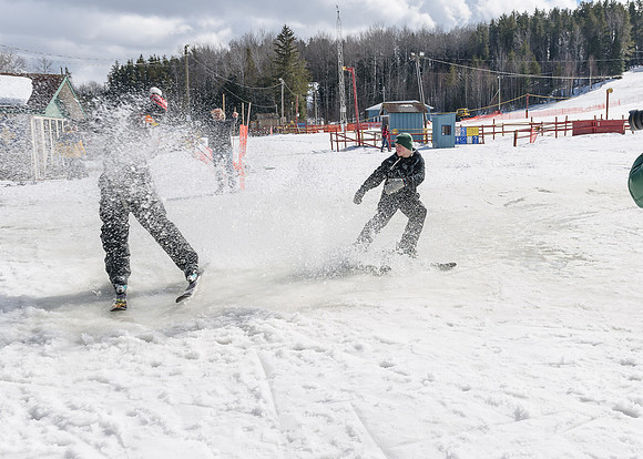 Dryden Skihill SB032915-3-9320