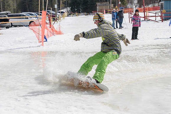 Dryden Skihill SB032915-3-9204