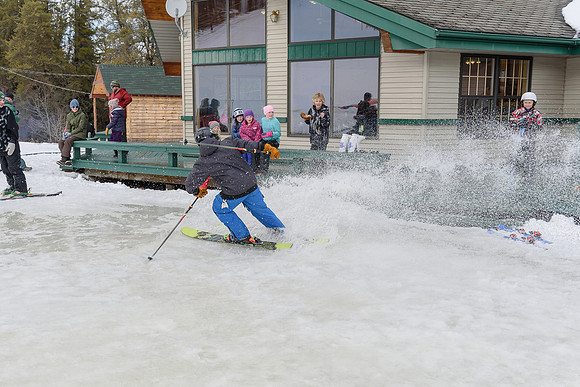 Dryden Skihill SB032915-3-9271