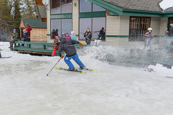 Dryden Skihill SB032915-3-9272