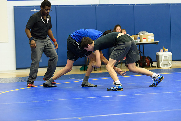 Wrestling DHS 011516-3-2749