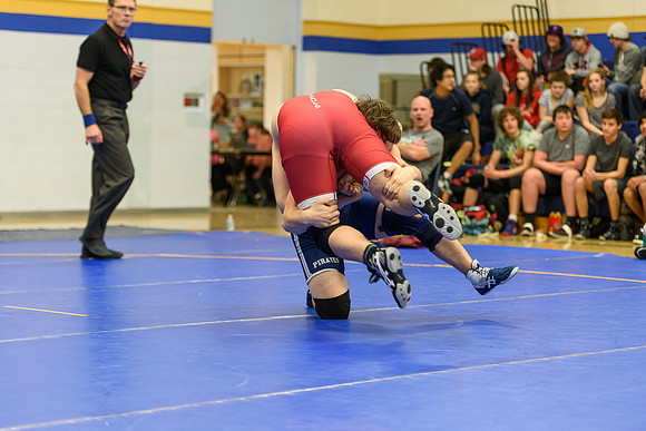 Wrestling DHS 011516-3-2630