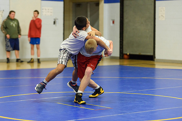 Wrestling DHS 011516-3-4494