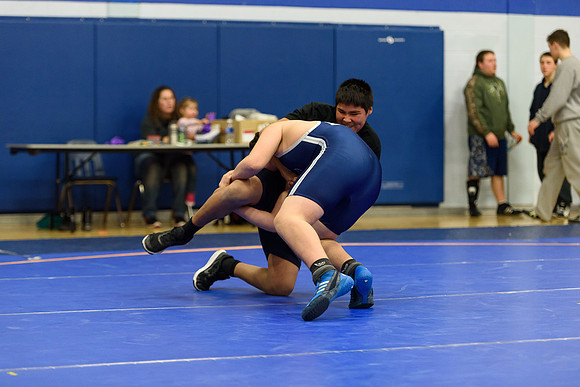 Wrestling DHS 011516-3-2932