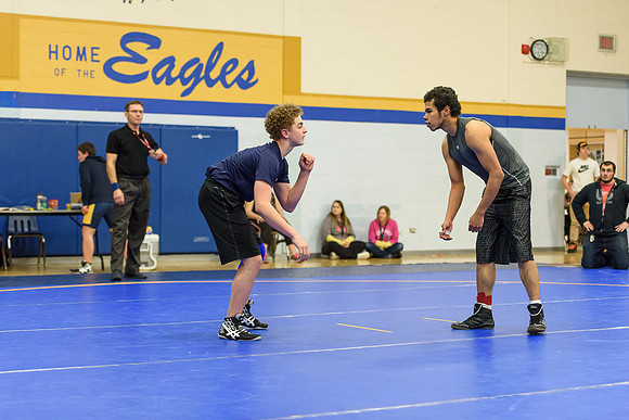Wrestling DHS 011516-3-2268