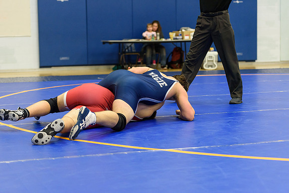 Wrestling DHS 011516-3-2698