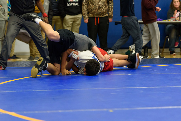 Wrestling DHS 011516-3-2899