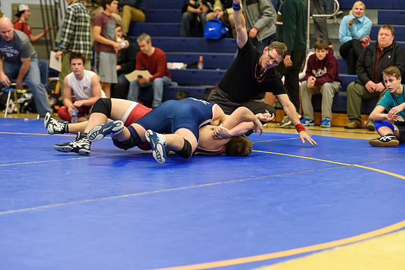 Wrestling DHS 011516-3-2719