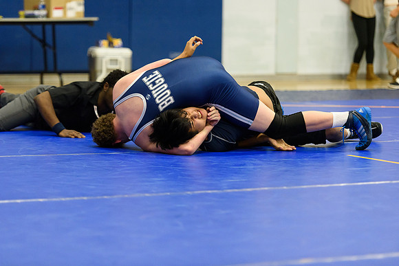 Wrestling DHS 011516-3-2487