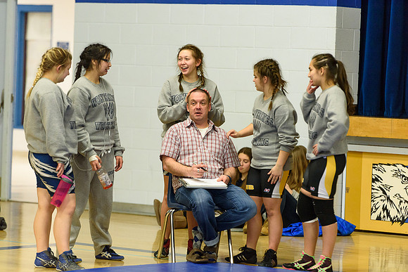 Wrestling DHS 011516-3-5059