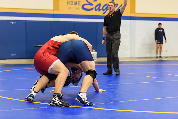 Wrestling DHS 011516-3-2695